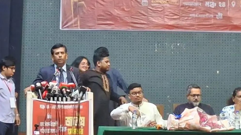 সরকার ও বিরোধী দল জনগণের আকাঙ্ক্ষা বুঝতে অক্ষম: তাজুল ইসলাম