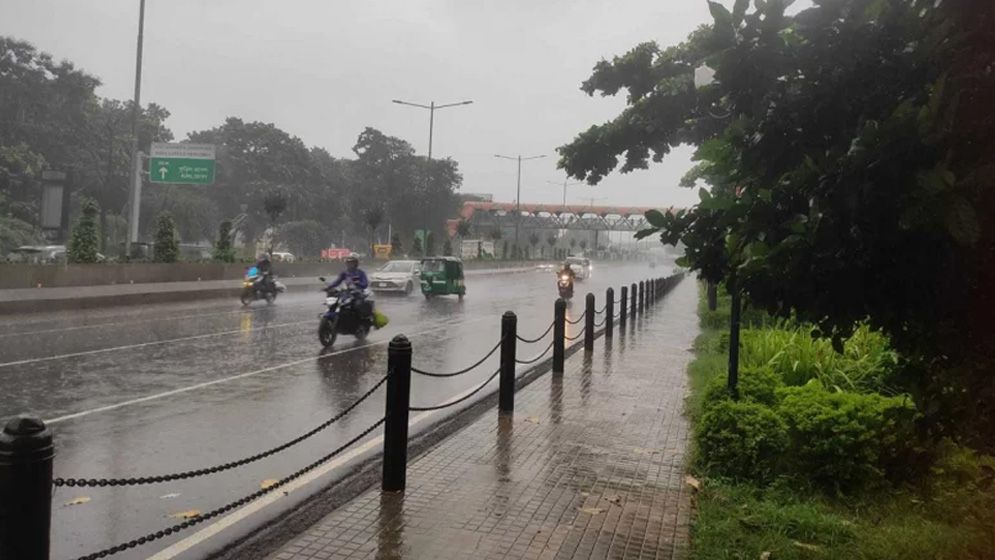 আগামী ৫ দিন বৃষ্টির আভাস, যেসব অঞ্চলে হতে পারে ভারী বর্ষণ