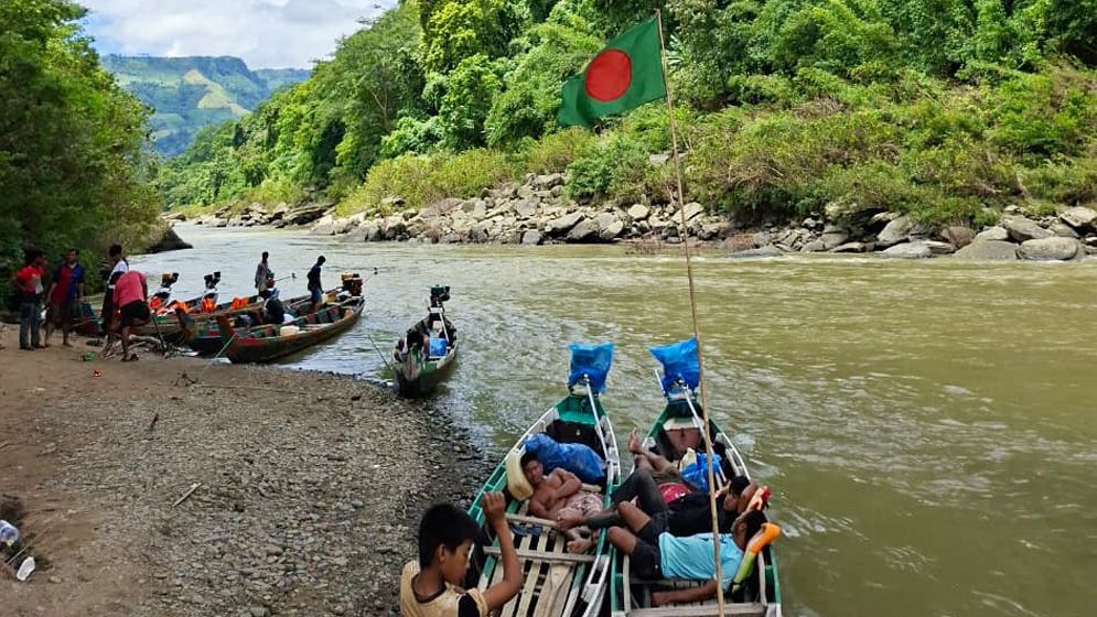 এক ভীতু তরুণের গহীন পাহাড় জয়ের গল্প