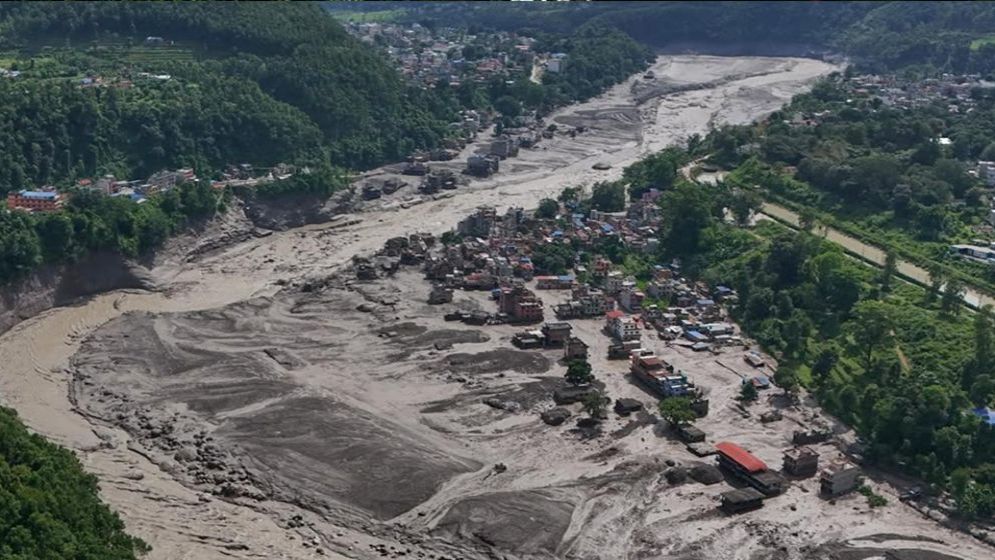 নেপাল-তিব্বত সীমান্তে পাহাড়ি ঢলে প্রাণহানি ১৪শ ছাড়াল