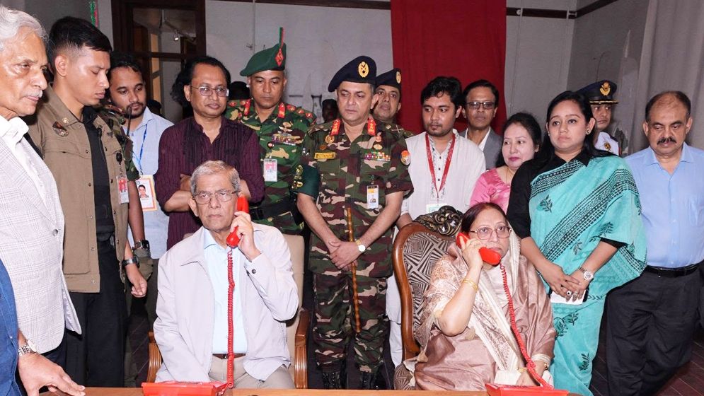 জুলাই গণঅভ্যুত্থান স্মৃতি জাদুঘর পরিদর্শন করলেন রাষ্ট্রপতি