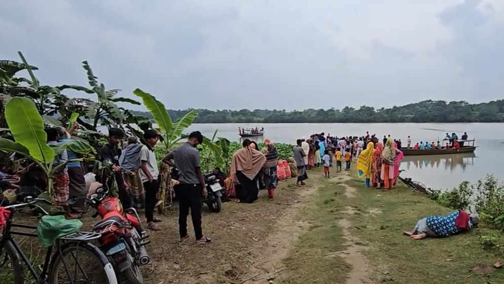 নরসিংদীতে শীতলক্ষ্যায় ৪ জন নিখোঁজের ঘটনায় ৩ জনের মরদেহ উদ্ধার