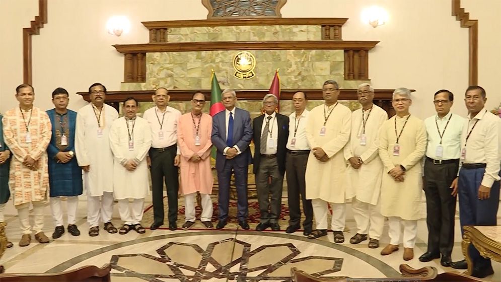 গণতন্ত্র সুপ্রতিষ্ঠিত হলে সব সম্প্রদায়ের অধিকার নিশ্চিত হবে: রাষ্ট্রপতি
