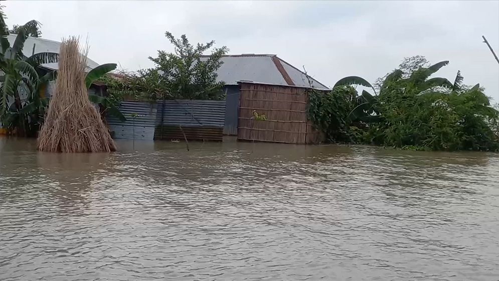 উজানের ঢলে পানিবন্দি রাজশাহী-চাঁপাইনবাবগঞ্জ-কুষ্টিয়ার বিস্তীর্ণ অঞ্চল