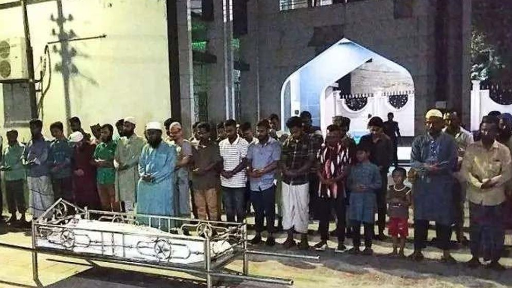 পুলিশি পাহারায় ইসলামী রীতিতে বিল্লাল ওরফে শুভকে দাফন