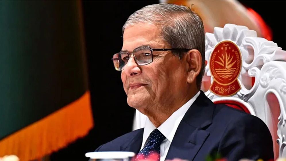 দল-মতের ঊর্ধ্বে উঠে দেশ গঠনে সবাইকে একযোগে কাজ করার আহ্বান রাষ্ট্রপতির