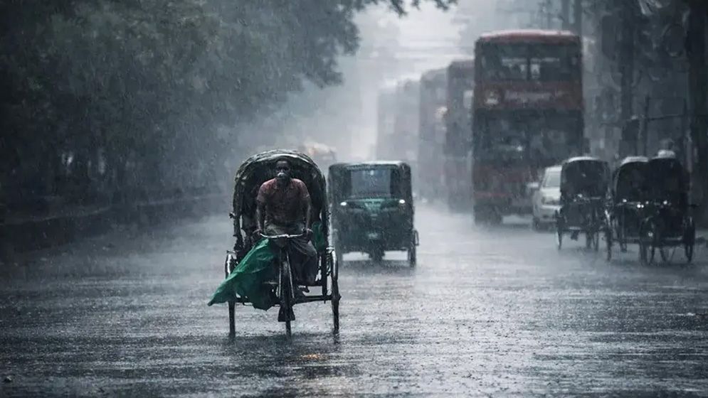 রাত ১টার মধ্যে ৮ জেলায় বজ্রবৃষ্টির পূর্বাভাস