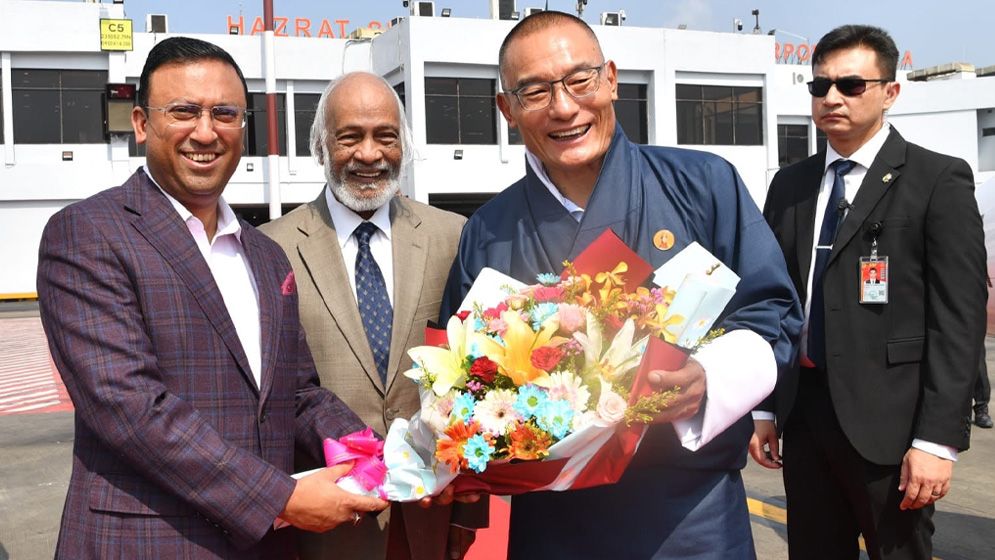 ট্রানজিটে ঢাকায় ভুটানের প্রধানমন্ত্রী শেরিং তোবগে