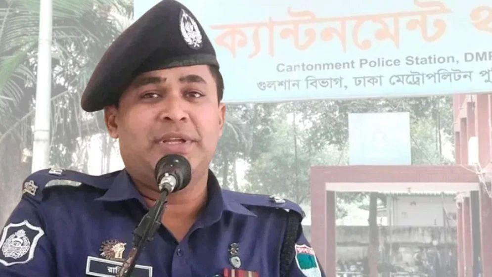 অডিও ভাইরাল: ক্যান্টনমেন্ট থানার সেই ওসি ডিবি হেফাজতে