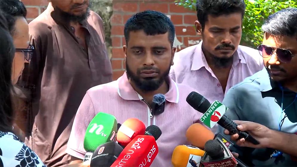 সাতক্ষীরার এমপির সঙ্গে সম্পর্কে জড়ানোর মূল হোতা শ্যালক ওবায়দুর: মরিয়মের বাবা