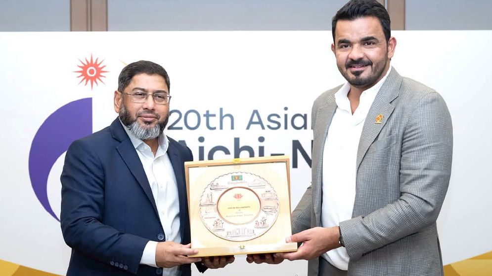 জাপান সফর শেষে দেশে ফিরলেন সেনাপ্রধান