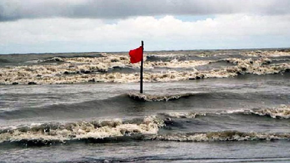 সমুদ্রবন্দরগুলোতে ৩ নম্বর সতর্ক সংকেত