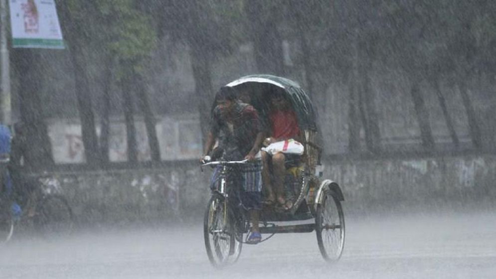 সাগরে নিম্নচাপ, আগামী ৫ দিন দেশের বিভিন্ন অঞ্চলে বৃষ্টির পূর্বাভাস