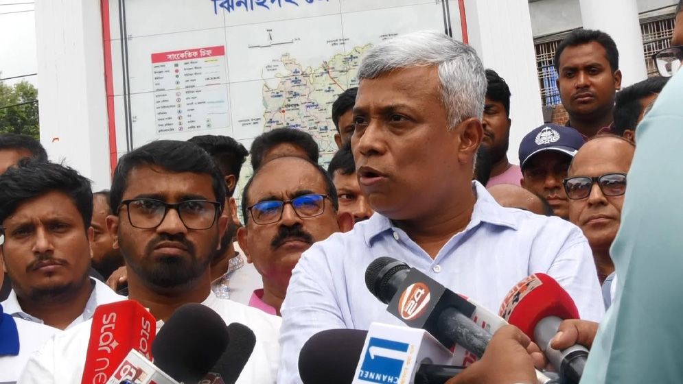 আর বৃদ্ধি নয়, সুযোগ থাকলে জ্বালানি তেলের দাম কমানো হবে: জ্বালানি প্রতিমন্ত্রী