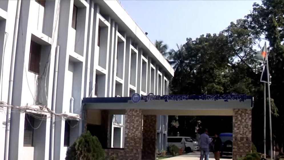কুমিল্লায় কিশোর গ্যাং ও অপরাধে সম্পৃক্ততায় একরাতে আটক ৬২৪ জন