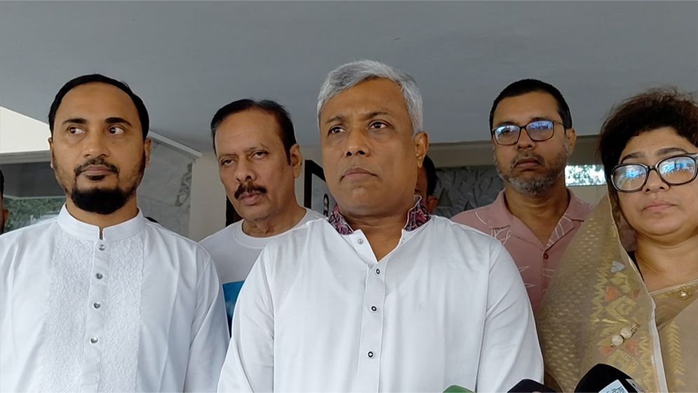 বিশ্ববাজারে কমলে দেশেও তেলের দাম কমানোর উদ্যোগ নেওয়া হবে
