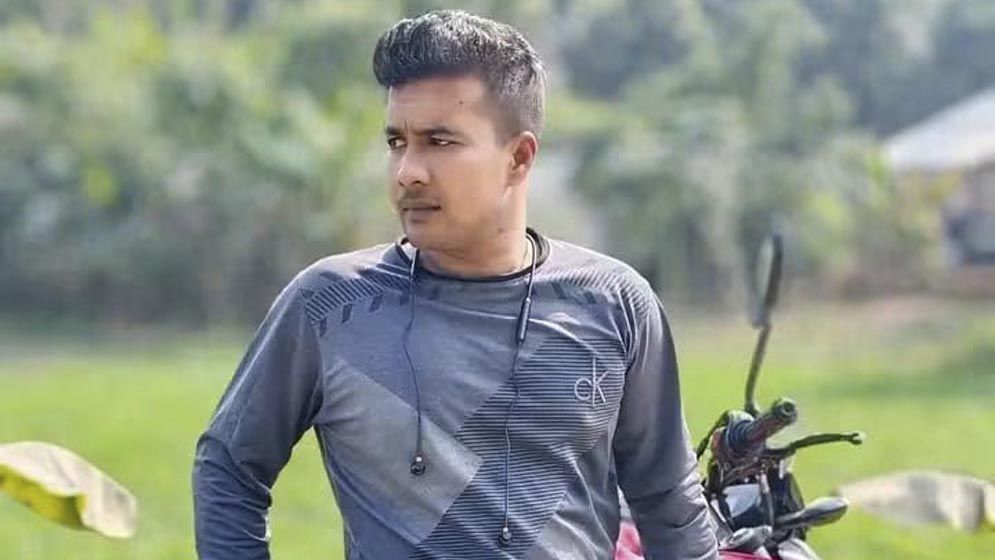 জয়পুরহাটে বাসের ধাক্কায় মোটরসাইকেল আরোহী যুবকের মৃত্যু