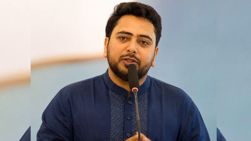 ৫ আগস্ট বিকেল থেকেই বিএনপির চাঁদাবাজি ও দখলদারিত্ব শুরু হয়েছে: নাহিদ