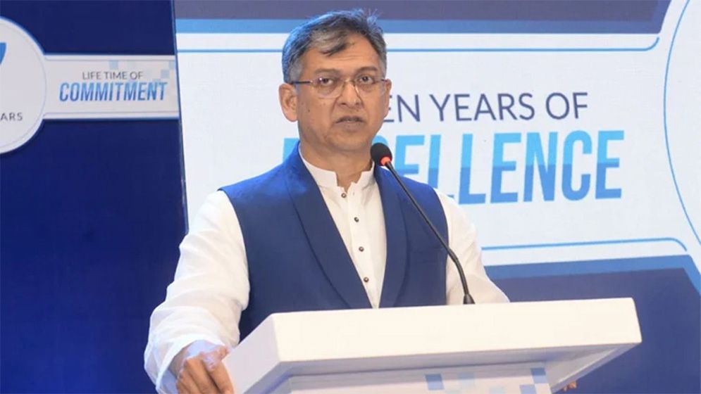কমিউনিটি ব্যাংককে অন্যতম শীর্ষ ব্যাংকে পরিণত করার আহ্বান স্বরাষ্ট্রমন্ত্রীর