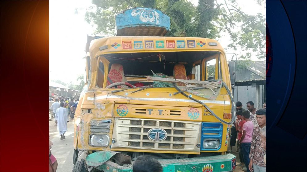লালমনিরহাটে ট্রাকচাপায় ইজিবাইকের তিন যাত্রীর প্রাণহানি