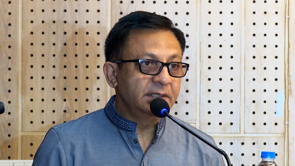 লেদারভিত্তিক শিল্পখাতগুলোকে অগ্রাধিকার দেবে সরকার