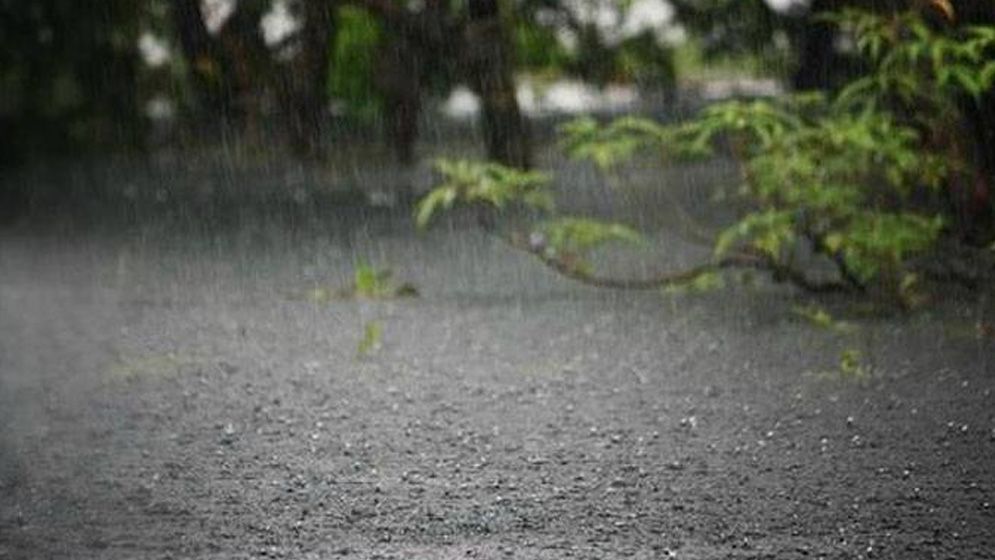 দেশের ৫ জেলায় ভারী থেকে অতি ভারী বৃষ্টির সতর্কতা