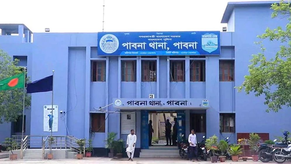 দেশ ত্যাগের জন্য পাবনা থেকে কুড়িগ্রামে এসে পুলিশের হাতে আটক ৩ কিশোরী