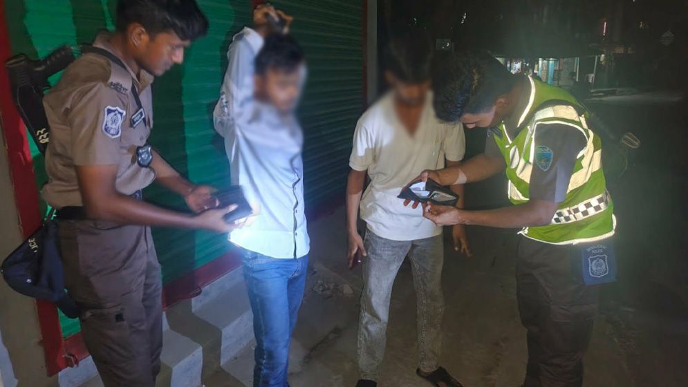 লক্ষ্মীপুরে কিশোর অপরাধ দমন অভিযানে আটক ১৮২