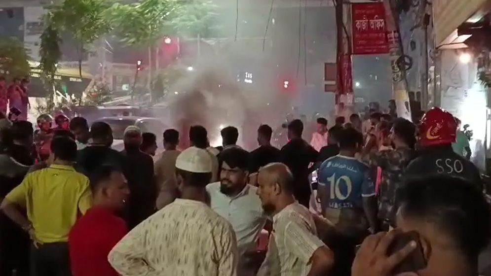 বাংলামোটরে বিরোধের জেরে হামলার অভিযোগ, বহিষ্কৃত যুবদল নেতাসহ আটক ৪