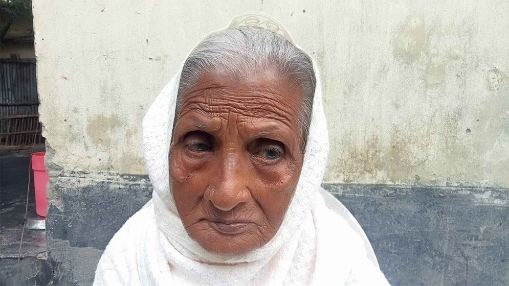 মুক্তিযুদ্ধের ক্ষত বুকে নিয়ে না ফেরার দেশে চলে গেলেন ফুলমতি