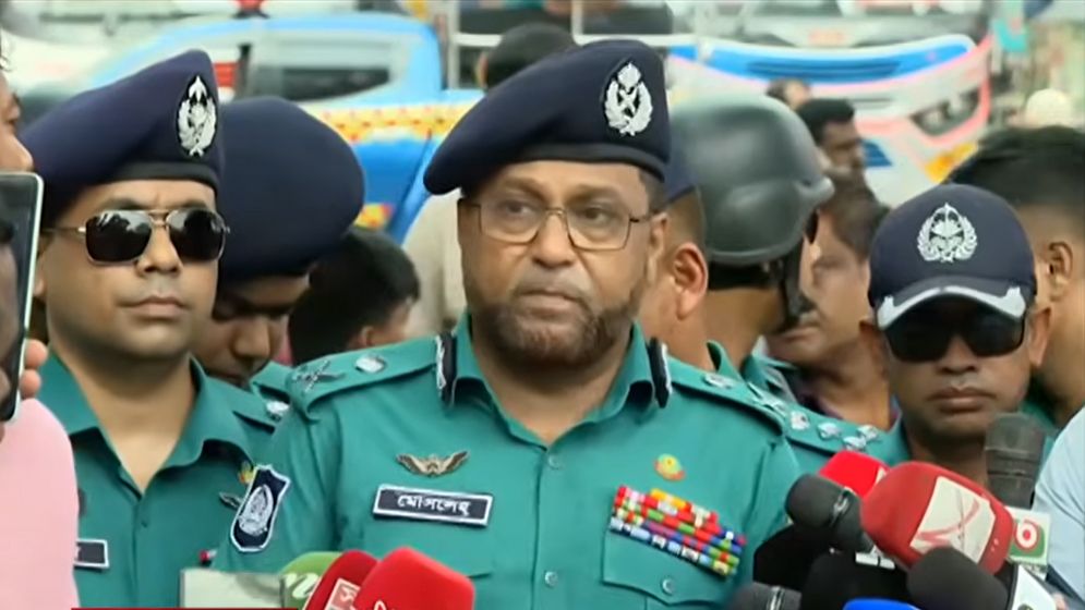 ৩ মাসের মধ্যে গুলিস্তান ও ফুলবাড়িয়া বাস টার্মিনাল  কেরানীগঞ্জে স্থানান্তর করা হবে