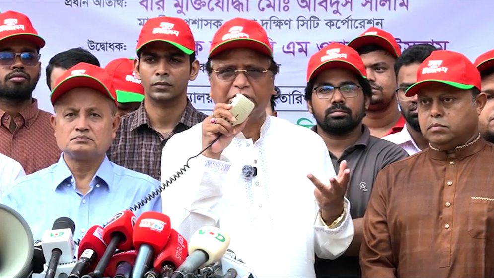 এখনই এক দফা দেওয়ার সময় আসেনি: ডিএসসিসি প্রশাসক
