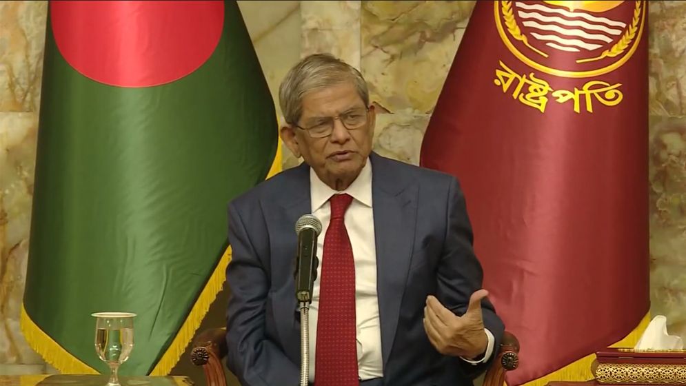 ব্যবসা-বাণিজ্যে এগিয়ে আসতে তরুণদের প্রতি রাষ্ট্রপতির আহ্বান