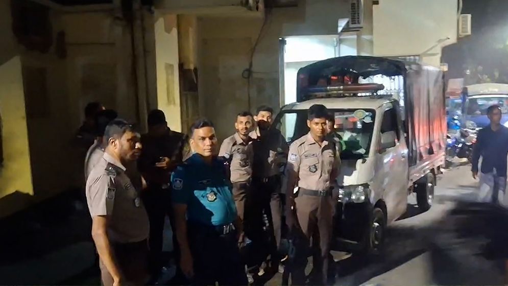 চট্টগ্রামে সন্ত্রাসী ‘বগা’কে ধরতে অভিযান, গ্রেফতার করতে পারেনি পুলিশ