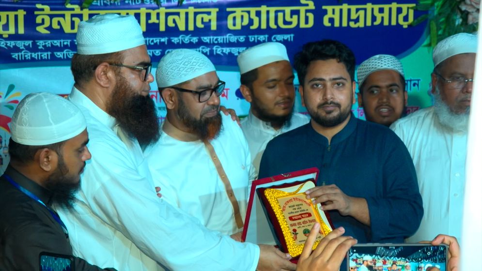 আবরার ফাহাদ ও ওসমান হাদির মতো ন্যায়ের পক্ষে থাকার আহ্বান নাহিদ ইসলামের