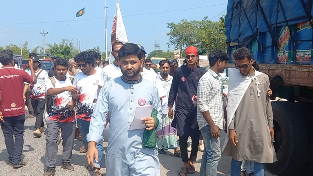 বাংলাবান্ধা জিরো পয়েন্ট থেকে ইনকিলাব মঞ্চের মার্চ ফর ইনসাফ কর্মসূচি শুরু