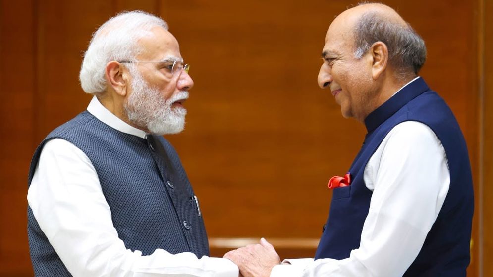 নরেন্দ্র মোদির সঙ্গে দীনেশ ত্রিবেদীর সাক্ষাৎ