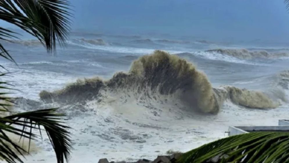 সাগরে লঘুচাপের আভাস, টানা বৃষ্টি হতে পারে