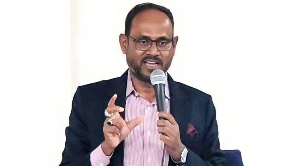মা ইলিশ রক্ষায় জেলেদের আগামী ২২ দিন নদীতে জাল না ফেলার আহ্বান প্রাণিসম্পদ প্রতিমন্ত্রীর