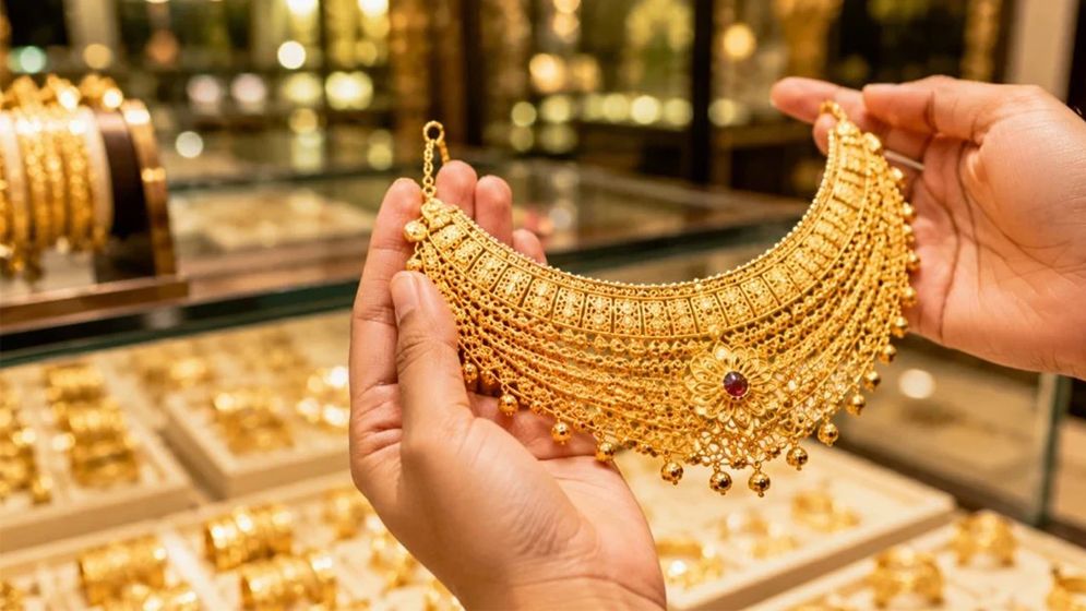 স্বর্ণের দাম ভরিতে বাড়ল ২,২১৬ টাকা