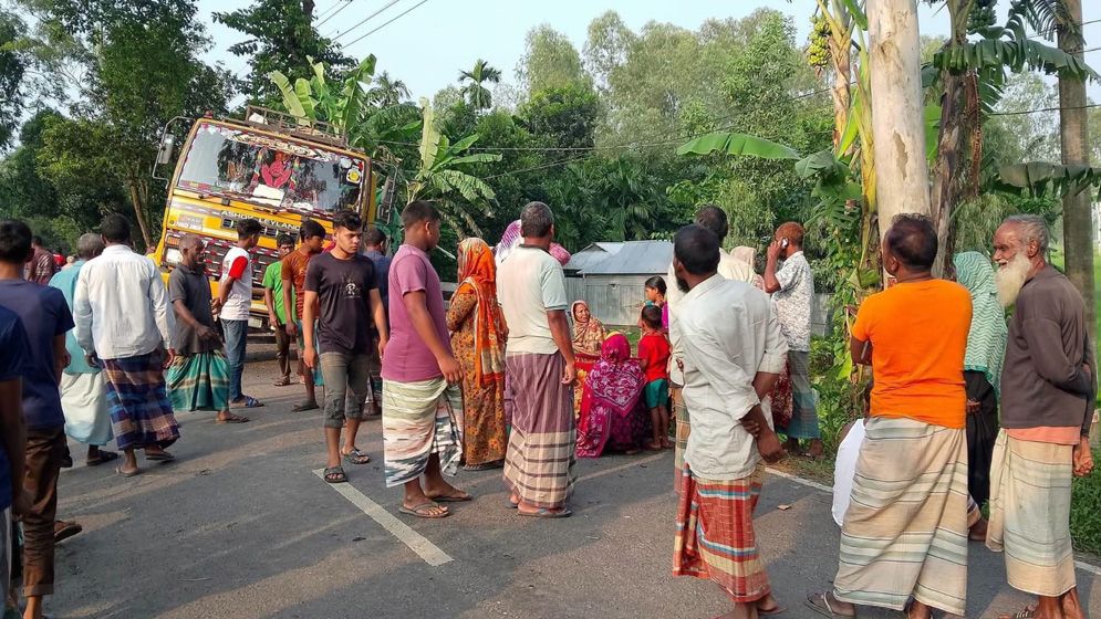 লালমনিরহাটে সকালে হাঁটতে বেরিয়ে ট্রাকচাপায় দুই নারী নিহত