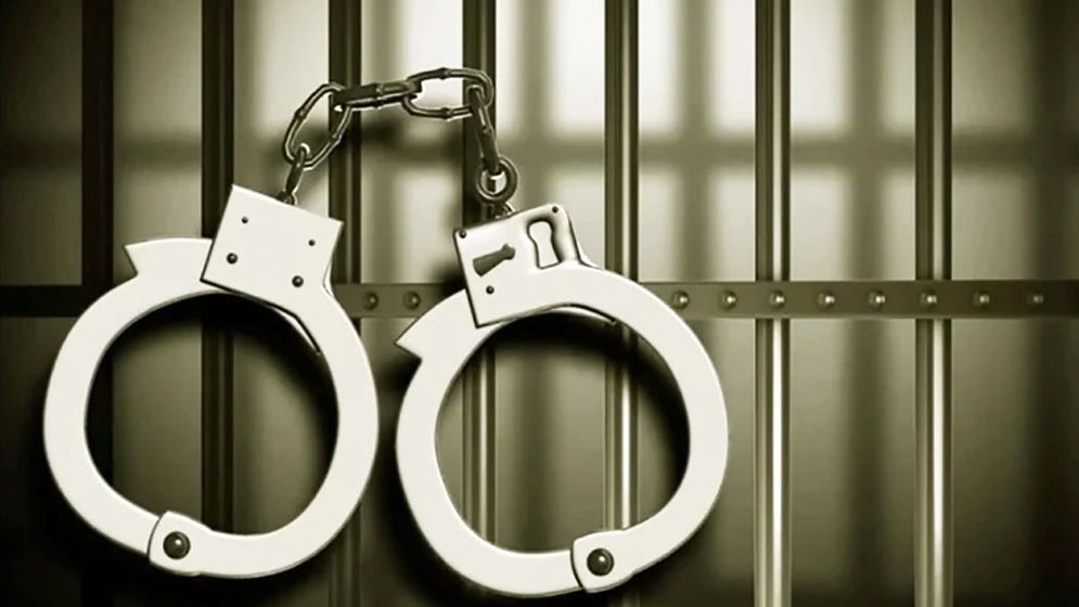 জুরাইনে ছিনতাই করতে গিয়ে সহযোগীর ছুরিকাঘাতে নিহত জনি, গ্রেফতার ২