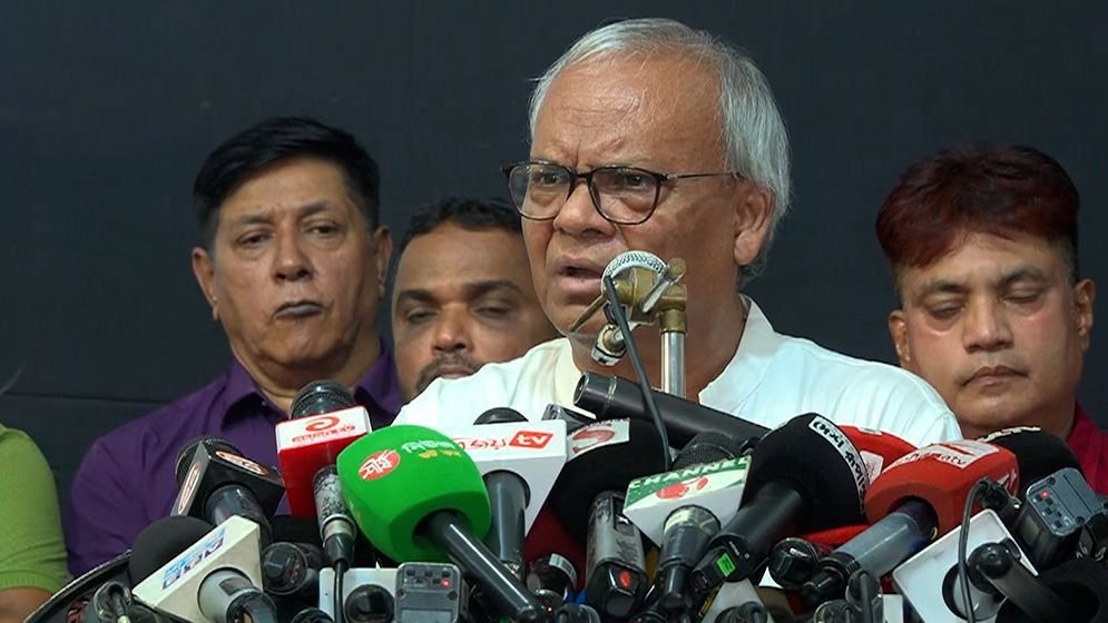 পরাজিত শক্তি সন্ত্রাস সৃষ্টি করে সরকারকে ব্যর্থ করার পাঁয়তারা করছে: রুহুল কবির রিজভী