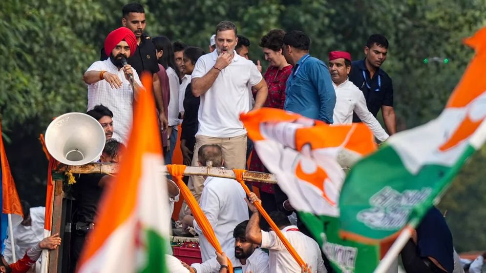 রাহুল গান্ধীদের আবেদনে ১৪ ত্রুটি, সুপ্রিম কোর্টে শুনানি স্থগিত