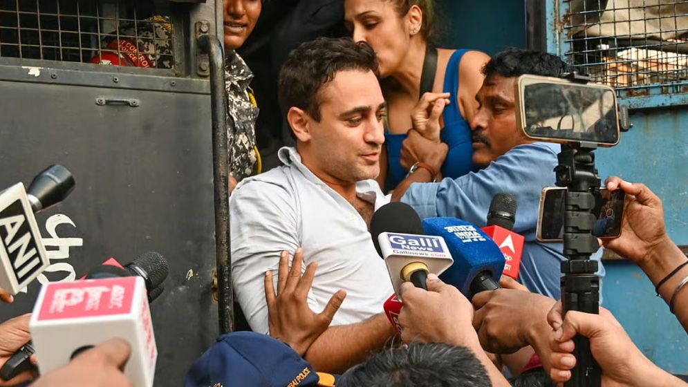 আমির খানের ভাগ্নে ইমরান খানকে ভারত ছাড়ার নোটিশ