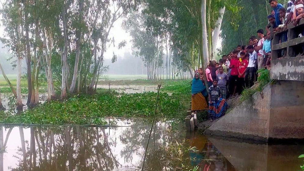 গাইবান্ধার সাদুল্লাপুরে ব্রিজের নিচ থেকে অজ্ঞাত নারীর মরদেহ উদ্ধার