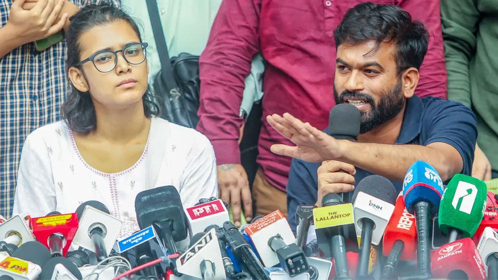 ছাড়া পেলেন নেহা বোরা, গ্রেফতার দেখানো হয়েছে অভিজিৎকে