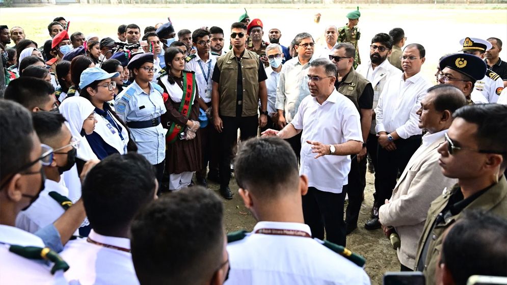 ডেঙ্গু পরিস্থিতি দেখতে হাসপাতাল ও শিক্ষাপ্রতিষ্ঠানে প্রধানমন্ত্রী
