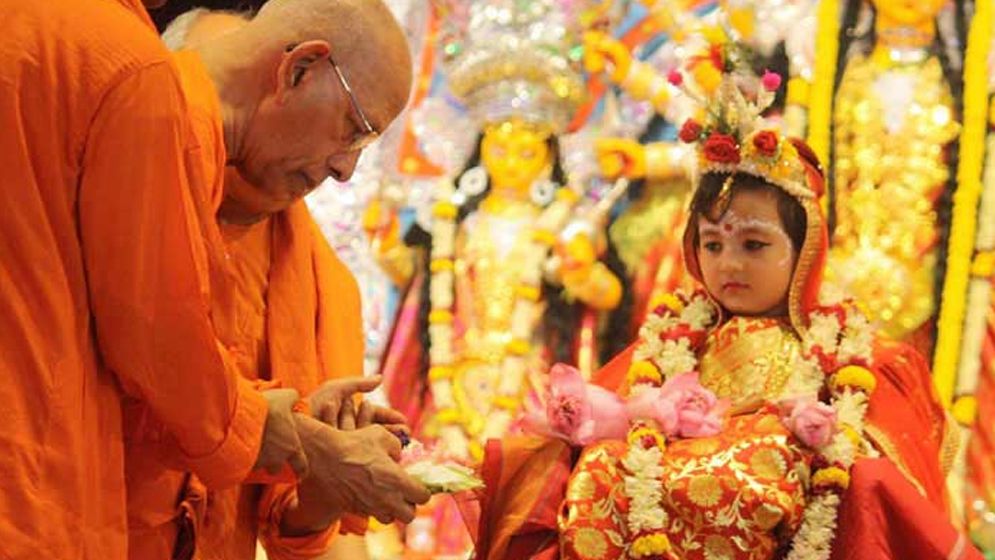 মহাষ্টমী ও কুমারী পূজা আজ