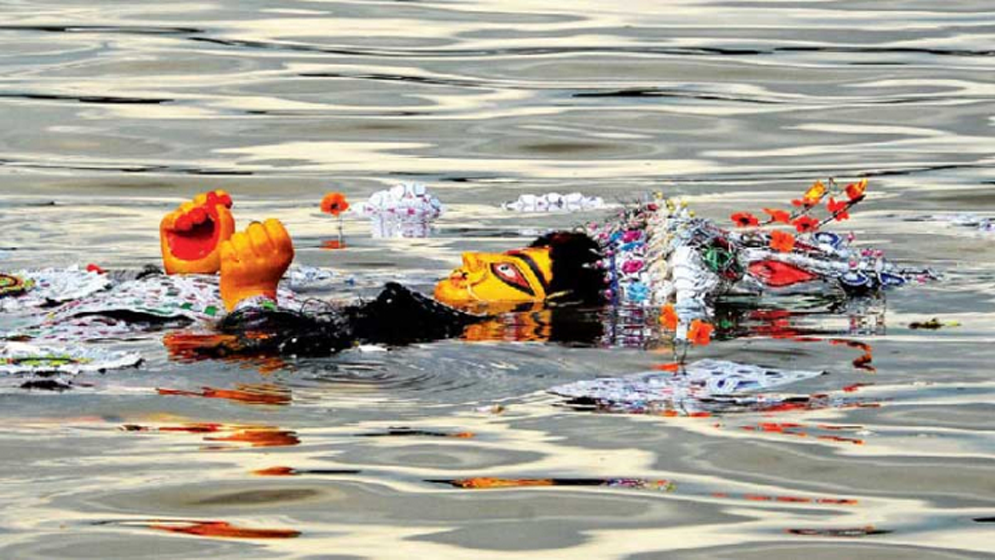 রাজধানীর ৩৩ পয়েন্টে প্রতিমা বিসর্জন, নিরাপত্তায় ১৬ হাজারের বেশি পুলিশ
